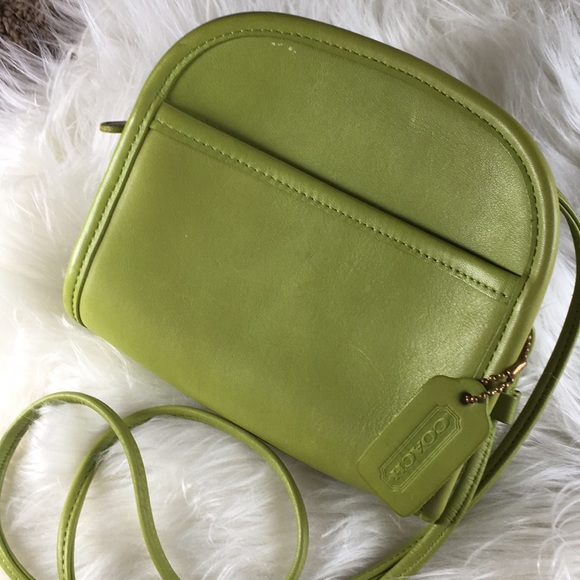 Coach Handbags - Coach Vintage Olive Green Leather Crossbody Purse